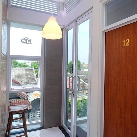 Hotel Reddoorz Syariah Near Alun Alun Temanggung Exterior foto