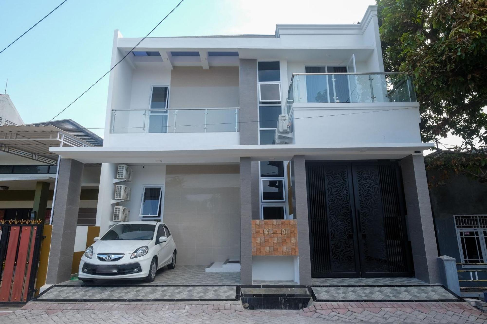 Hotel Reddoorz Syariah Near Alun Alun Temanggung Exterior foto